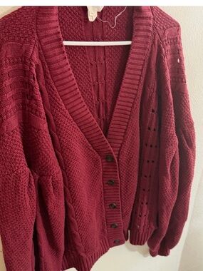 Evy's Tree Size 2x Burgundy V Neck Cable Knit Cardigan